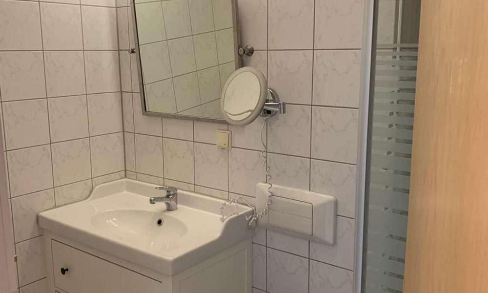 Perfekt für Pendler, Azubis, Singles – Moderne 1-R-WE m. Aufzug, Balkon und EB-Küche ab 01..06..26 - Foto 4