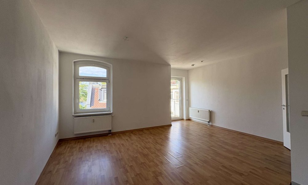 Helle 3-Raumwohnung mit Privatzugang zur Saale - Photo 2