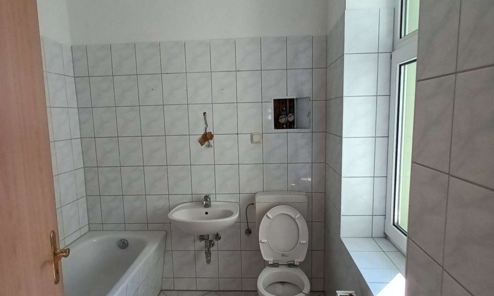 Ruhige 2-Raum-Wohnung mit Balkon ab sofort - Photo 2