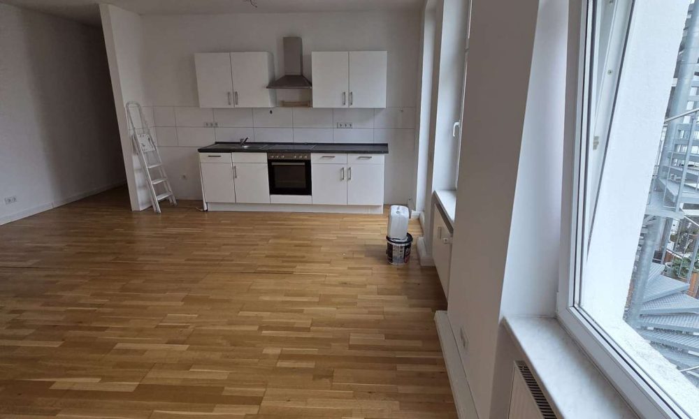 Uninahe 2-Raumwohnung mit Eichenparkett und EBK - Photo 3