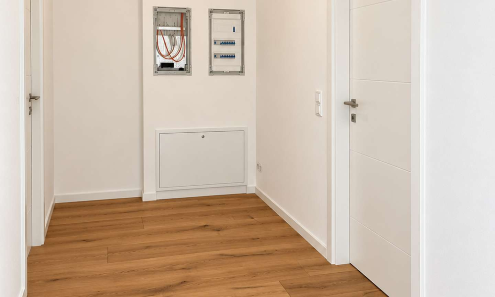Neu saniert: Moderne 2-Raum-Wohnung mit Einbauküche - Photo 2