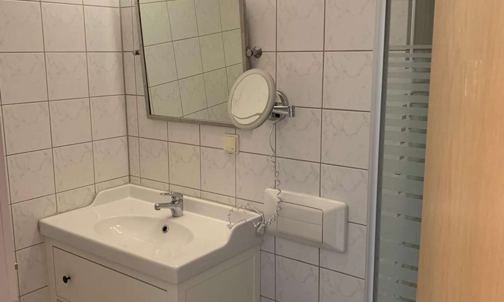 Perfekt für Pendler, Azubis, Singles – Moderne 1-R-WE m. Aufzug, Balkon und EB-Küche ab sofort - Photo 4