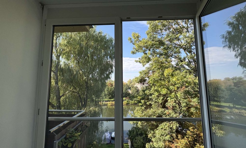 Renovierte Wohnung mit EBK und neuem Parkett - Foto 4