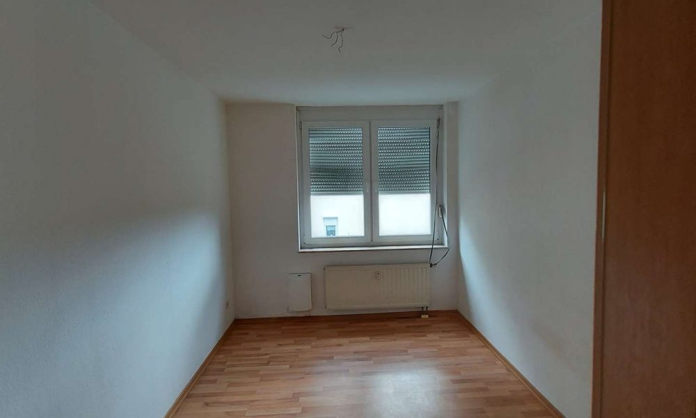 Attraktive 2-R-WE ab 01.07.2026 mit EB-Küche, Balkon und Aufzug zu vermieten - Foto 1