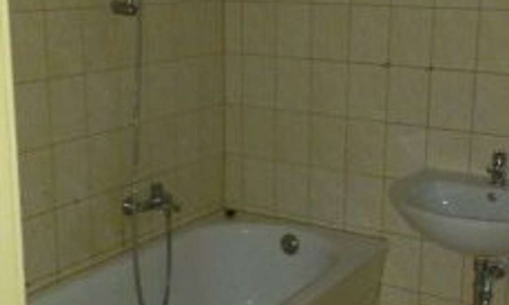 Altbaucharme trifft auf großzügiges Wohnen – 2-Raum-Wohnung mit Balkon - Photo 2