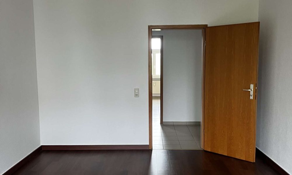 Geräumige 2-Raumwohnung im Herzen von Halle - Foto 5
